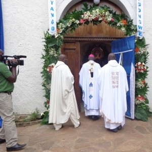 OUVERTURE DE LA PORTE DE LA MISÉRICORDE AU SANCTUAIRE DE LA CONFIANCE DE MUTUMBA